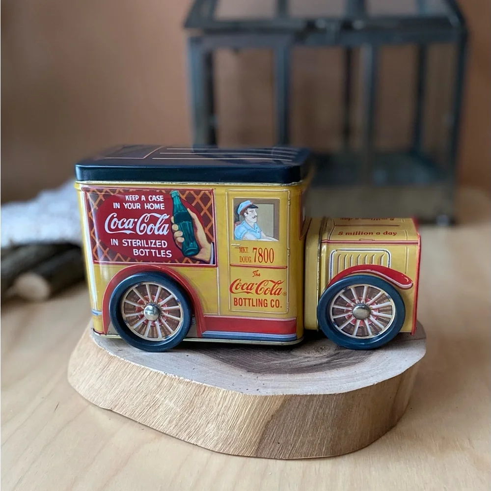 Coca-Cola Classic Vintage Tin Delivery Truck - Picture 3 of 7